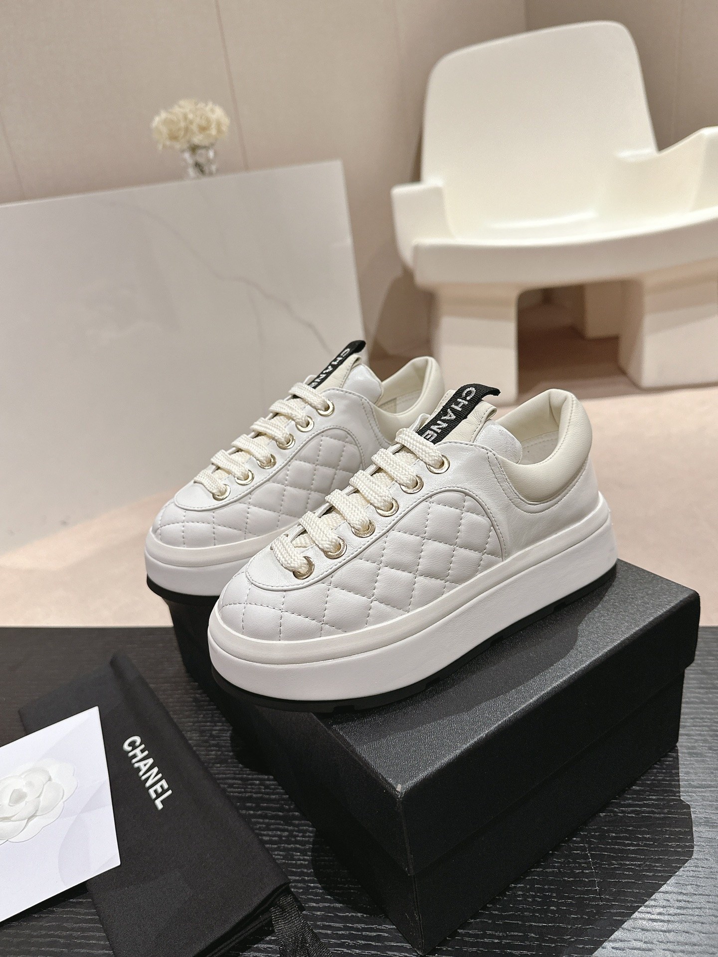 Women's high heels